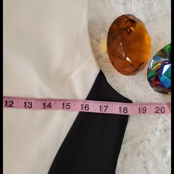 B.Smart Black and white peplum style dress sz.11/12 - Picture 6 of 9